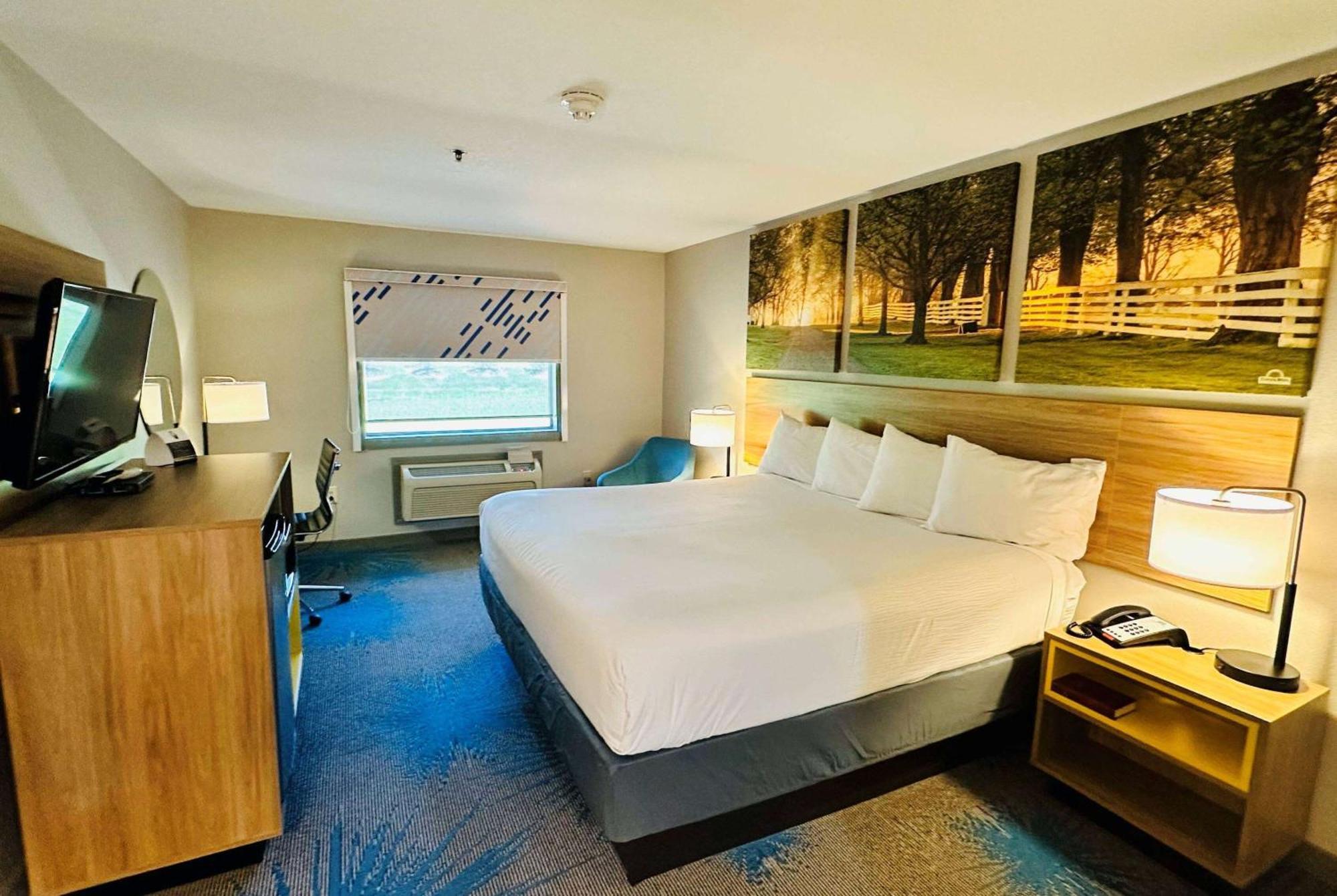 Days Inn & Suites By Wyndham Wynne Екстериор снимка